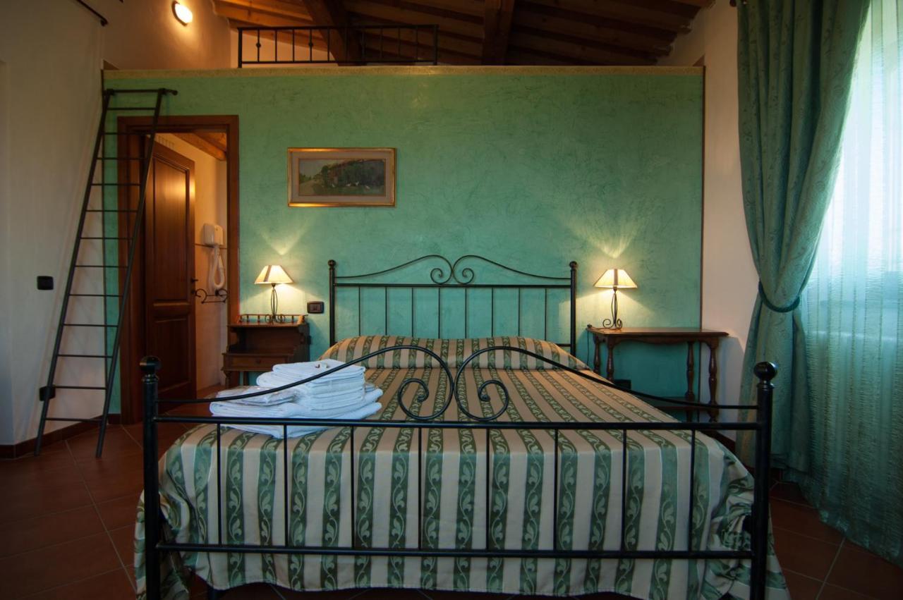 Arpaderba B&B Ліворно Екстер'єр фото